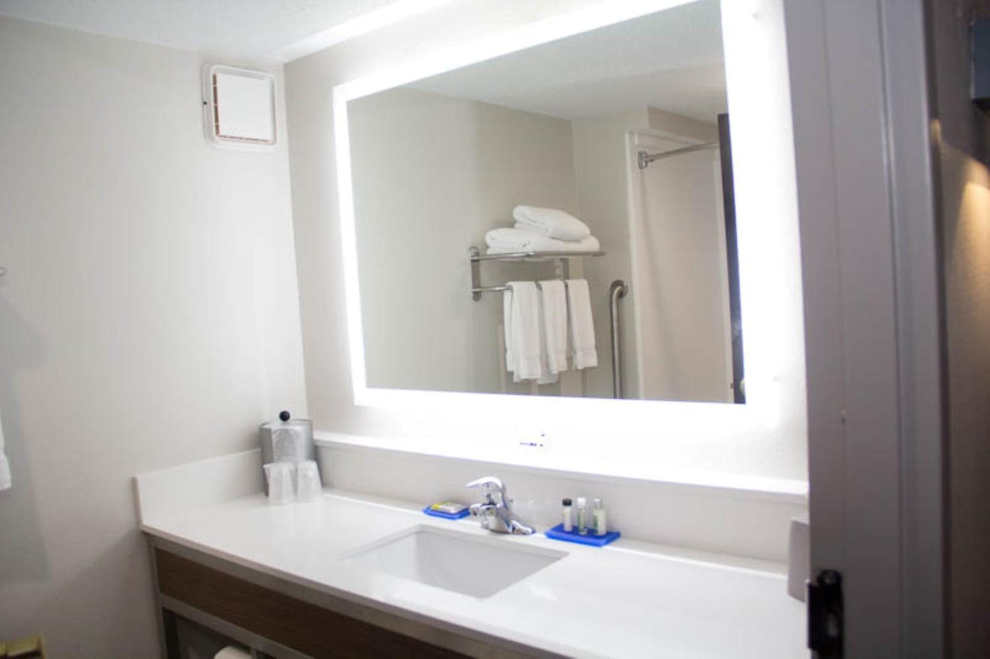 Holiday Inn Express & Suites Kings Mountain - Shelby Area By Ihg Eksteriør bilde